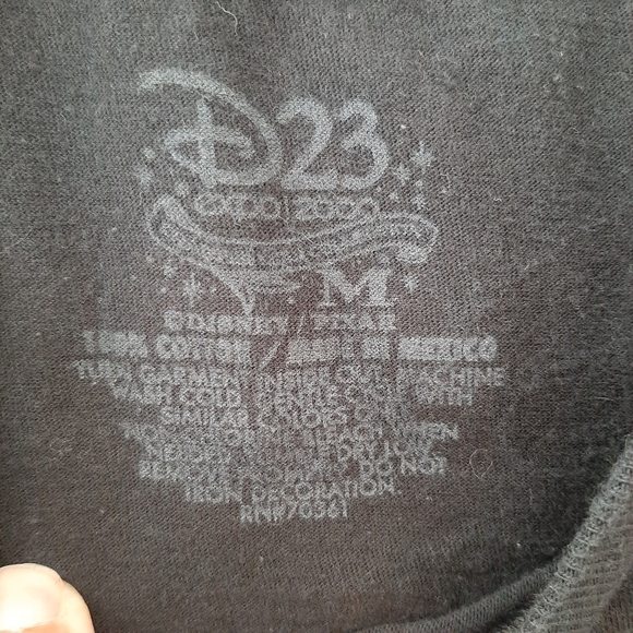DISNEY D23 MICKEY MOUSE TEE SHIRT - Picture 4 of 8